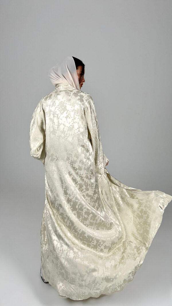 Ethereal Grace Abaya - Image 3