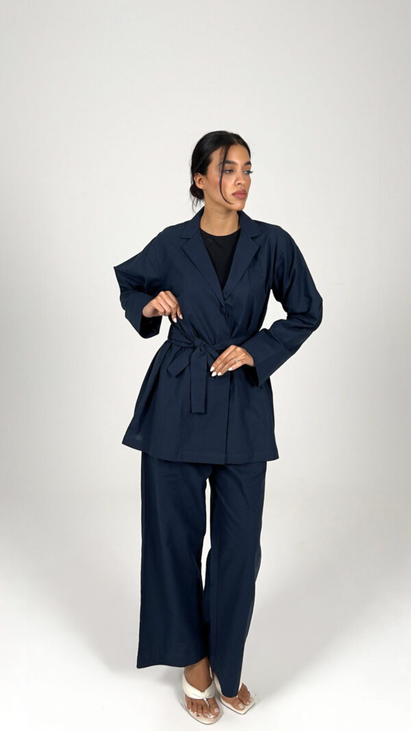 Navy Linen Suit - Image 1